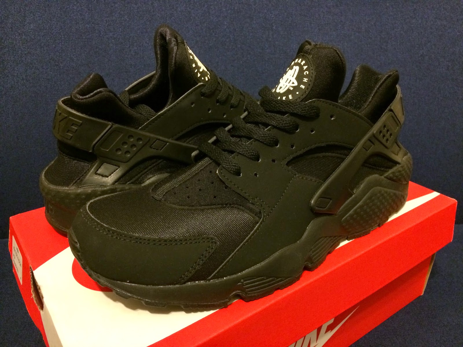 huaraches foot locker